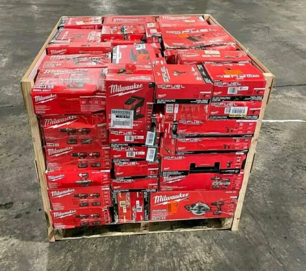 Milwaukee-tools-pallets.jpg