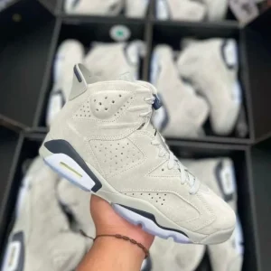 Authentic-Jordan-Sneakers-Pallet-–-100-Pairs-of-Iconic-Footwear.webp